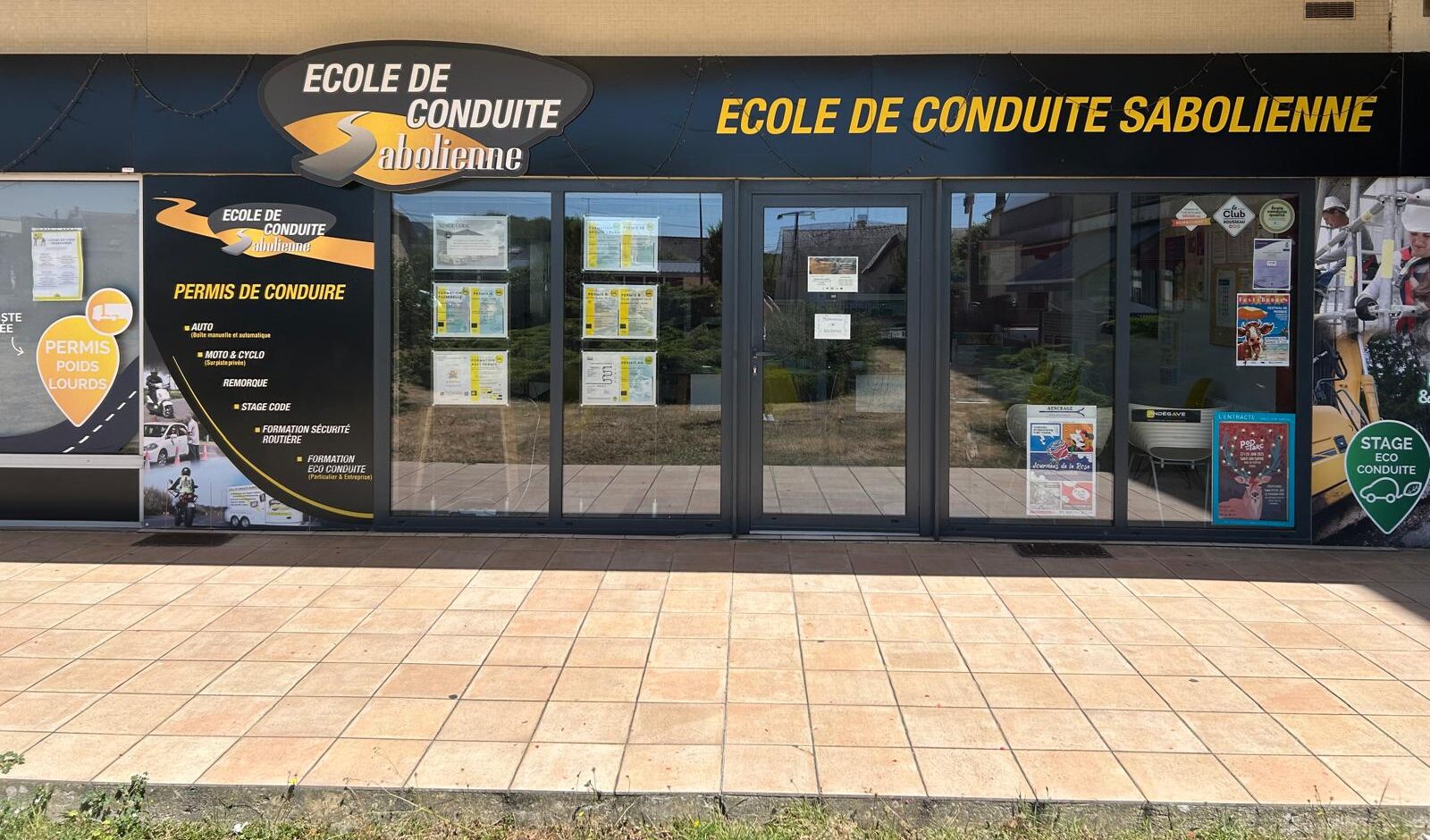 façade agence